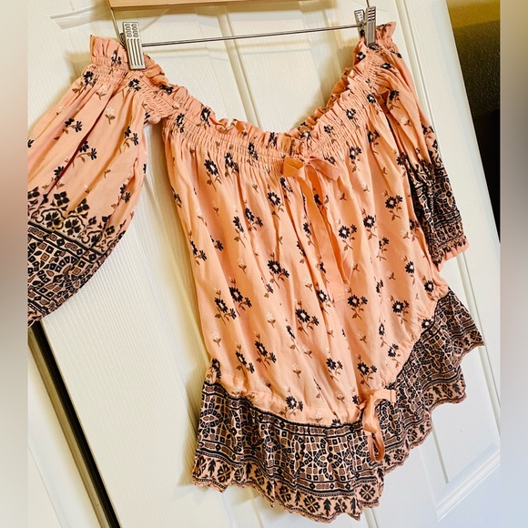 EUC Spell & the Gypsy Collective Sundown Lionheart Off Shoulder Top - Picture 12 of 17